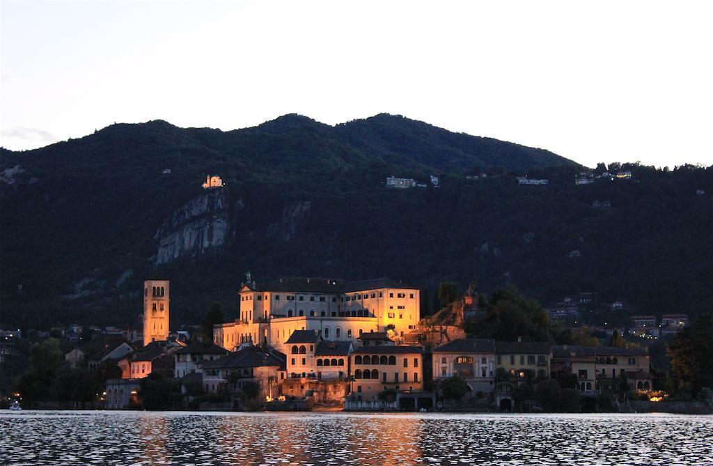 B&B Al Dom Orta San Giulio Ruang foto