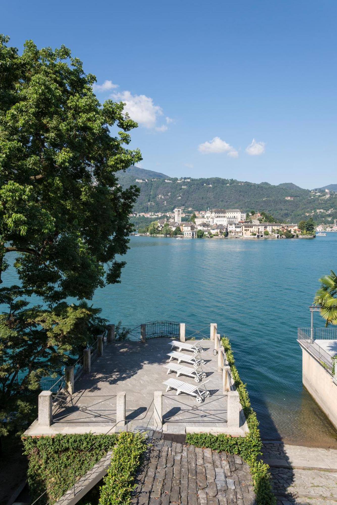 B&B Al Dom Orta San Giulio Bagian luar foto